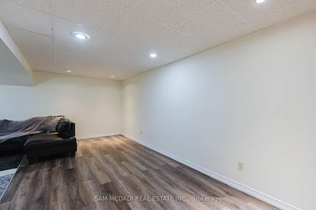 Additional image 24 of 522 Roseheath Dr