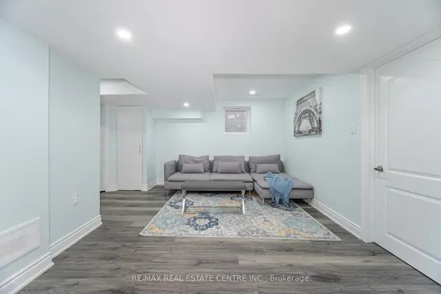 Additional image 40 of 48 Enford Cres