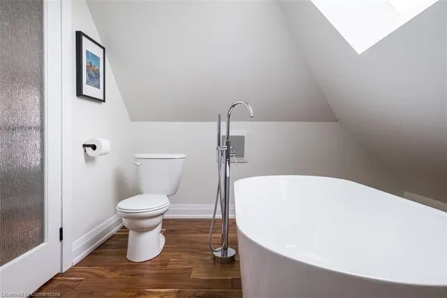 Additional image 29 of 396 Charlton Ave