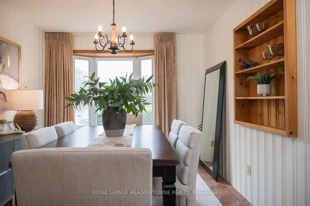 Additional image 11 of 852 Edison Crt