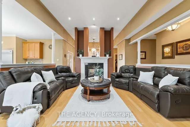 Additional image 6 of 4 Pride Crt