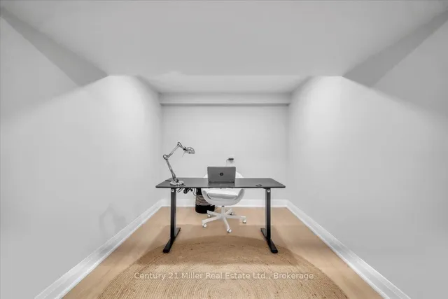 Additional image 29 of 2301 Devon Rd