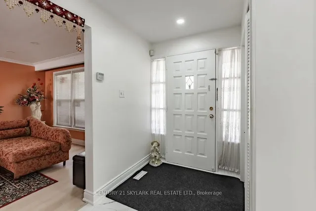 Additional image 2 of 174 Silverstone Dr