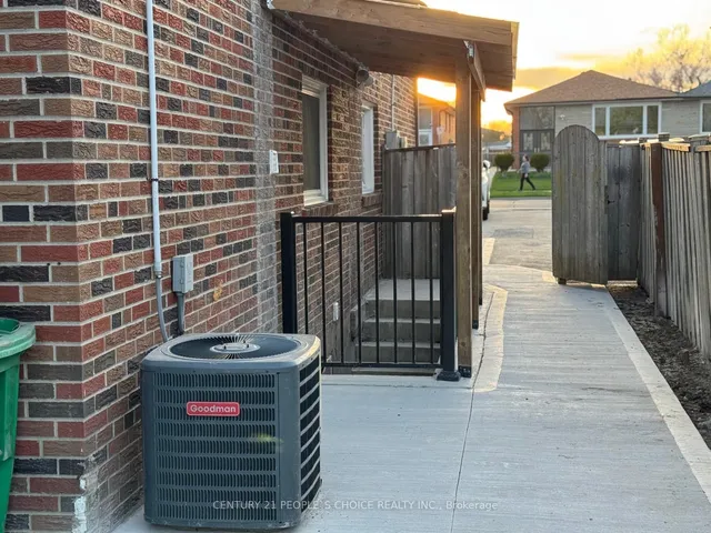 Additional image 47 of 6862 Darcel Ave