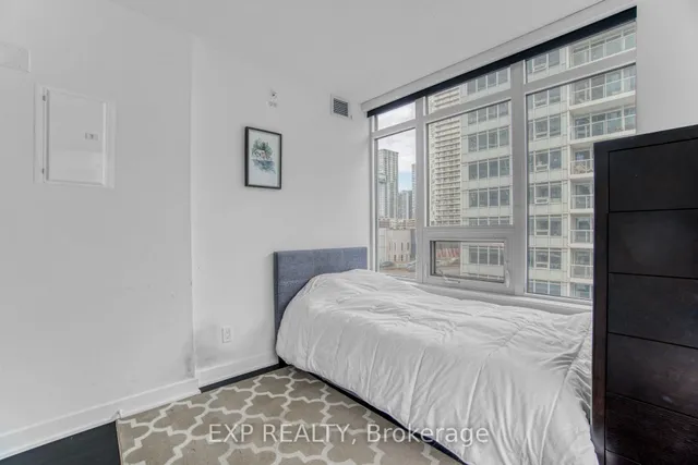Additional image 26 of 19 Bathurst St Unit 811