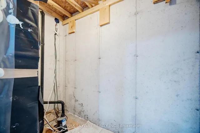 Additional image 40 of 184 Veronica Dr