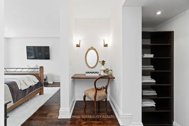 Additional image 25 of 33 Queen Marys Dr