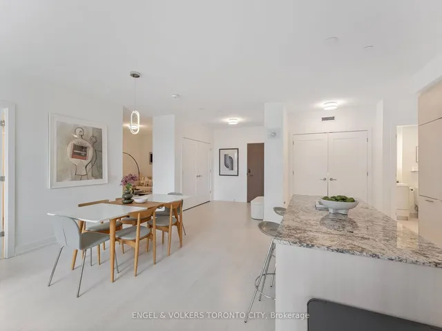 Additional image 15 of 30 Inn On The Park Dr Unit 221