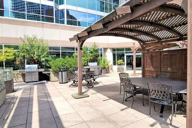 Additional image 43 of 38 Elm St Unit 1015