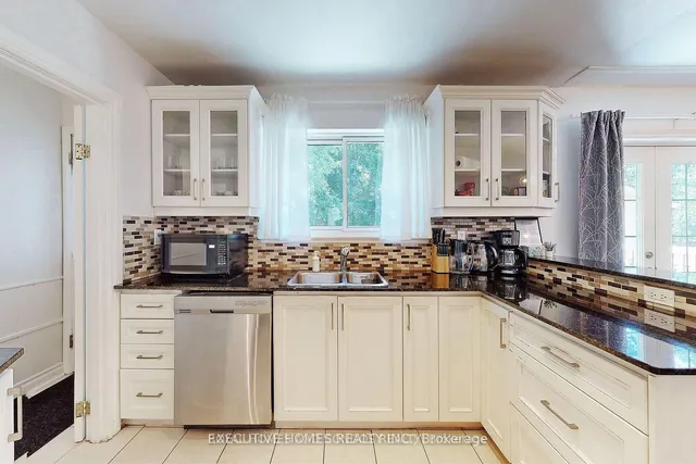 Additional image 12 of 2221 Ghent Ave