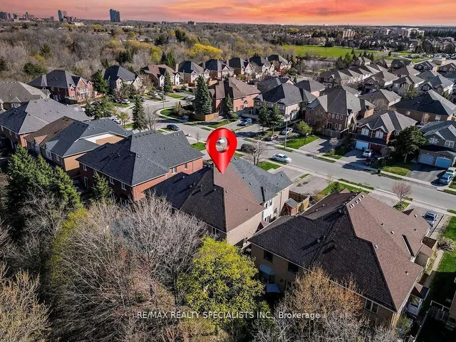 Additional image 35 of 140 Pressed Brick Dr