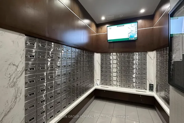 Additional image 26 of 525 Wilson Ave Unit 315