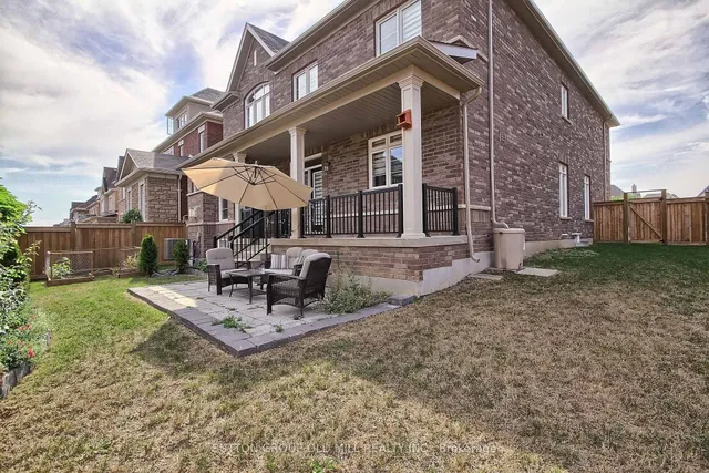 Additional image 40 of 210 Jessie Caverhill Pass