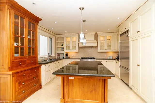 Additional image 7 of 136 Humbercrest Blvd