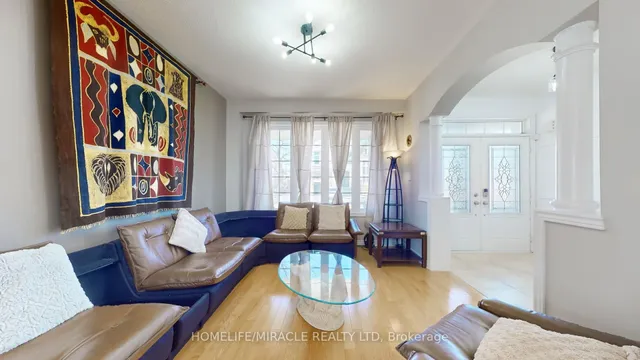 Additional image 6 of 33 Garryoaks Dr