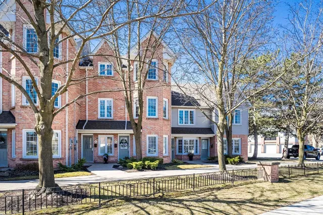 Additional image 3 of 2110 Cleaver Ave Unit 102