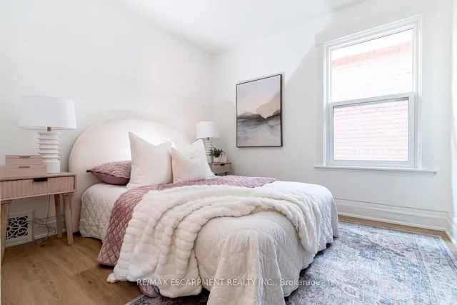 Additional image 32 of 30 Cedar Ave