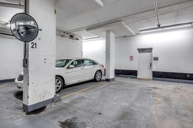 Additional image 30 of 90 Absolute Ave Unit Th119