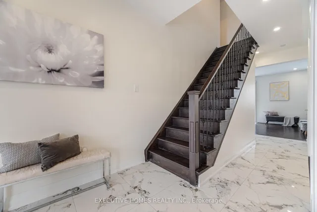 Additional image 21 of 1121 Meighen Way