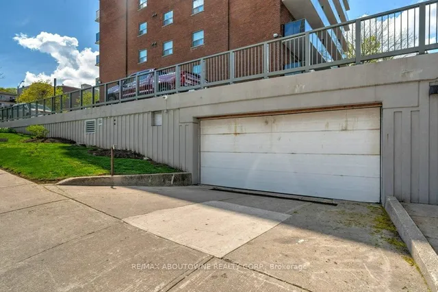 Additional image 26 of 81 Charlton Ave Unit 903