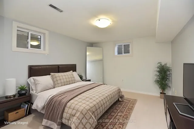 Additional image 45 of 81 Jerome Park Dr