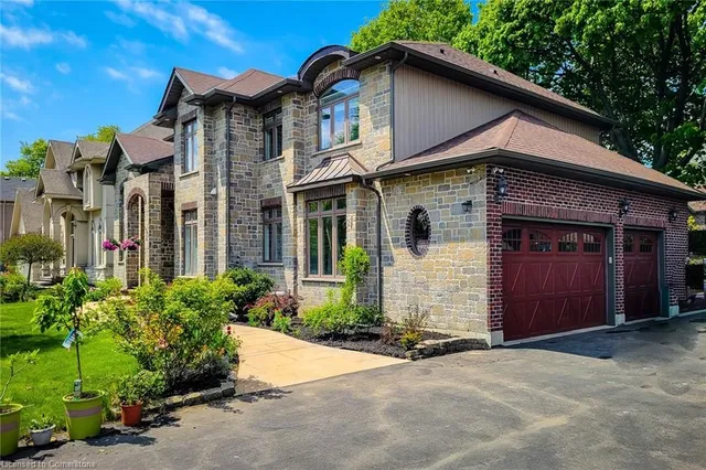 Additional image 4 of 668 Garth St