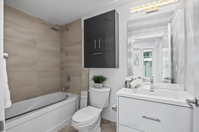 Additional image 14 of 188 Fairview Mall Dr Unit 915