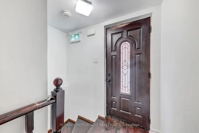 Additional image 11 of 37 Denim Dr