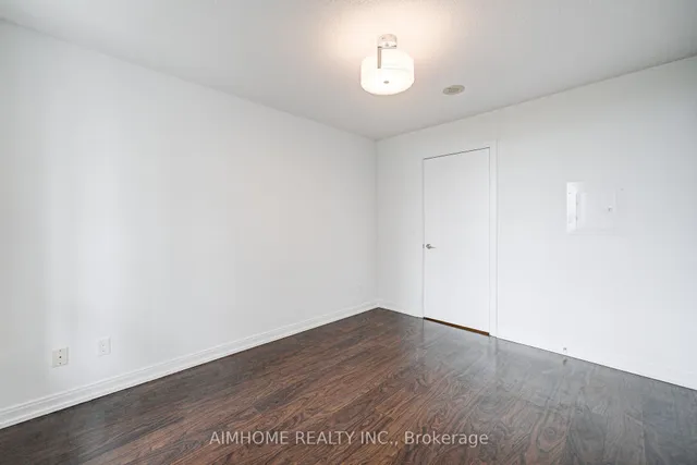 Additional image 23 of 255 Village Green Sq Unit 604