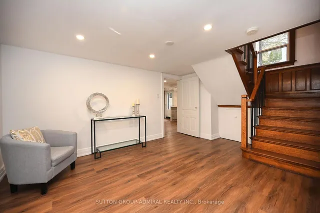 Additional image 39 of 987 Royal York Rd