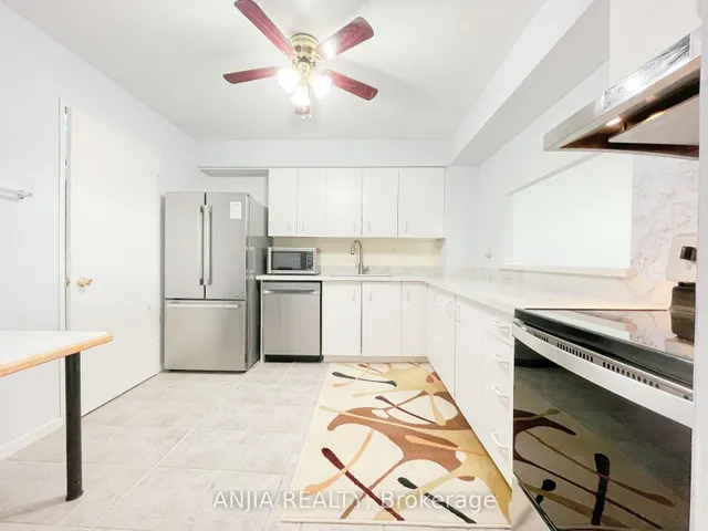 Additional image 17 of 15 Sewells Rd Unit PH3