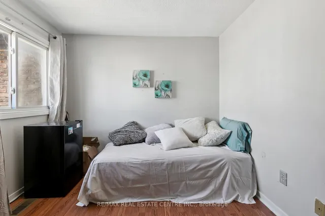 Additional image 47 of 2 Dailing Gate Unit 56