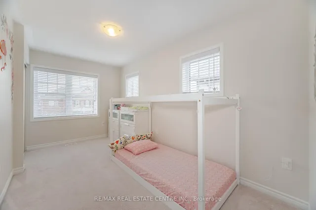 Additional image 34 of 48 Enford Cres