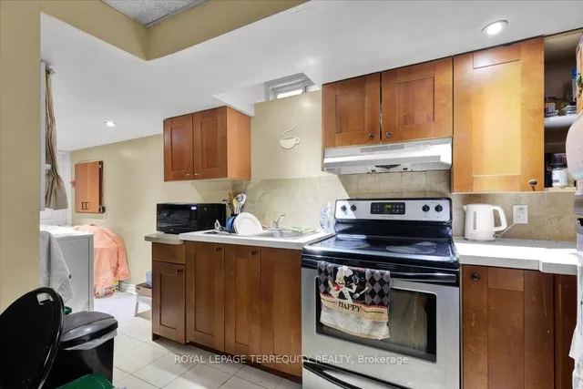 Additional image 29 of 1009 Windbrook Grve