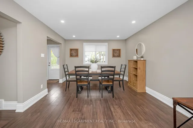 Additional image 17 of 5075 QUEENS Crt