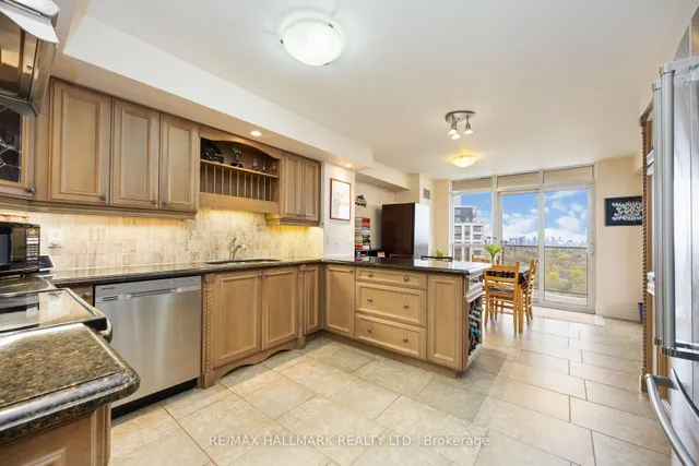 Additional image 21 of 80 Harrison Garden Blvd Unit 1821