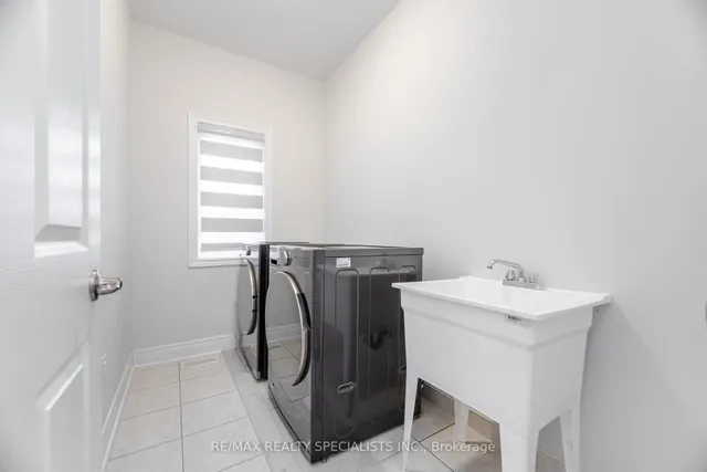 Additional image 42 of 15 Duxbury Rd