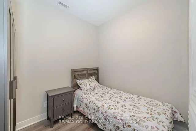 Additional image 16 of 150 Main St Unit 806