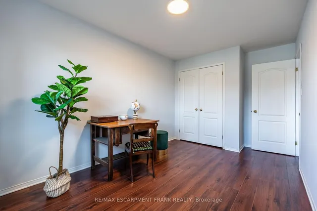 Additional image 31 of 83 Foxborough Dr