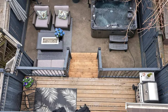 Additional image 37 of 99 Crossovers St