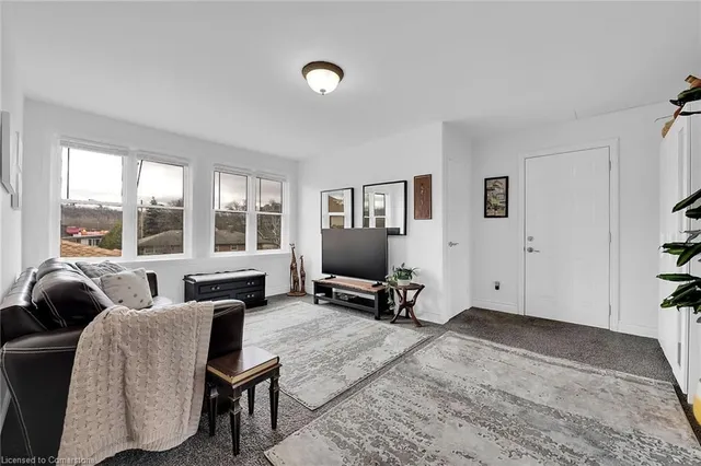 Additional image 37 of 31 Centennial Pky