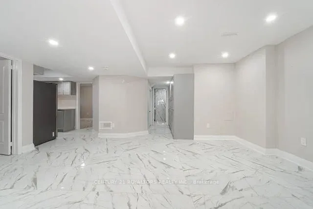 Additional image 38 of 77 Enford Cres