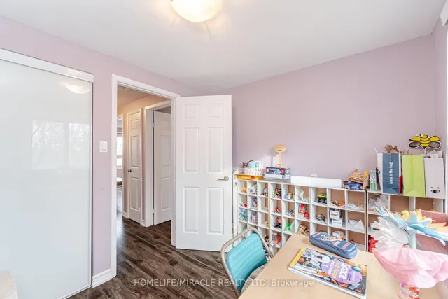 Additional image 20 of 62 Elmvale Ave