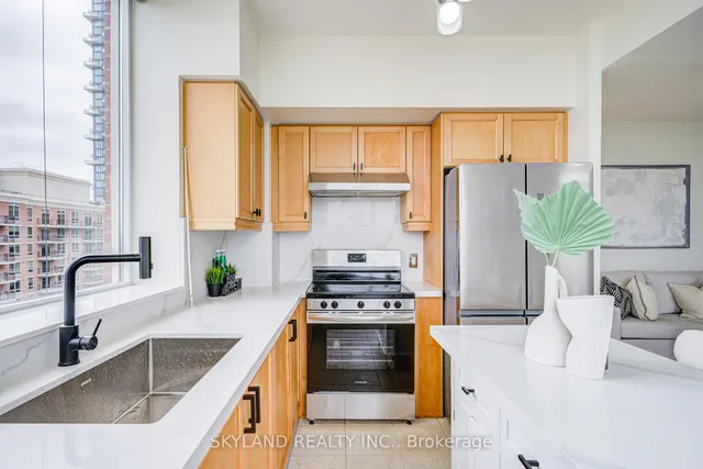 Additional image 19 of 1105 Leslie St Unit 1106