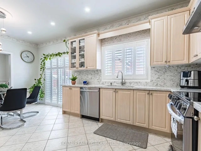 Additional image 16 of 13 Crevice Gate