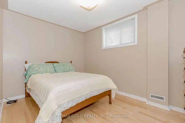 Additional image 34 of 243 Cresthaven Rd