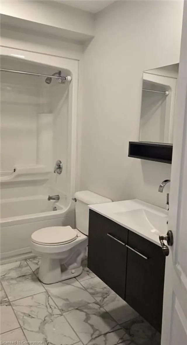 Additional image 29 of 135 James St Unit 1112