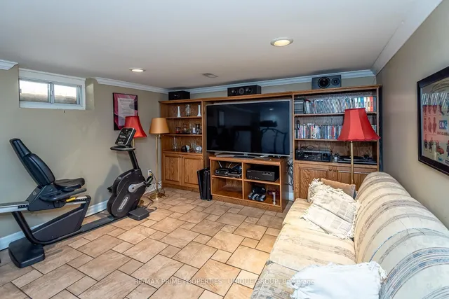 Additional image 31 of 115 Glenayr Rd