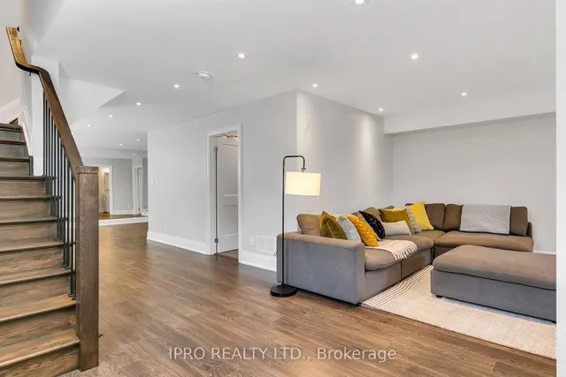 Additional image 32 of 30 Notley Pl