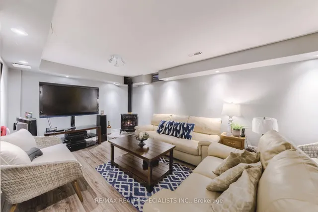 Additional image 31 of 24 Arthurs Cres